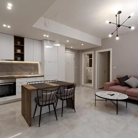 Blu & Marrone Suites-parking Included * Tesalónica