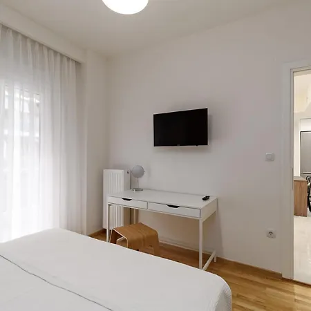 Blu & Marrone Suites-parking Included * Tesalónica