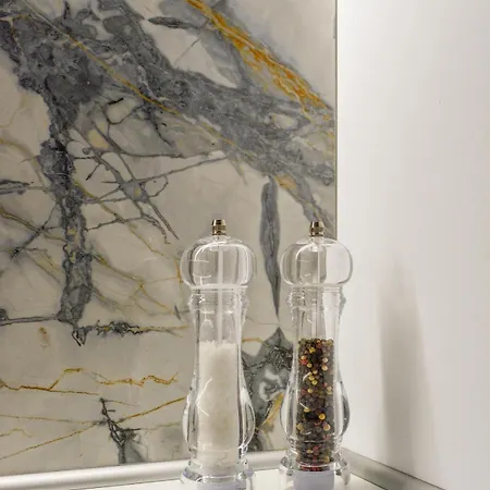 Daire Blu & Marrone Suites-parking Included *