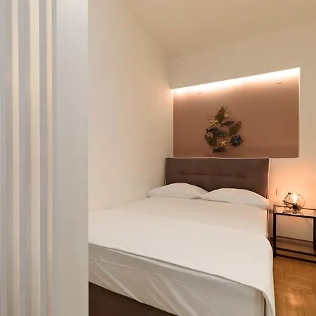 Apartment Blu & Marrone Suites-parking Included *
