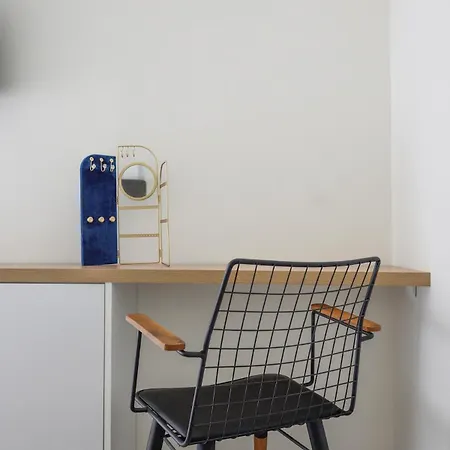 Blu & Marrone Suites-parking Included Apartment *