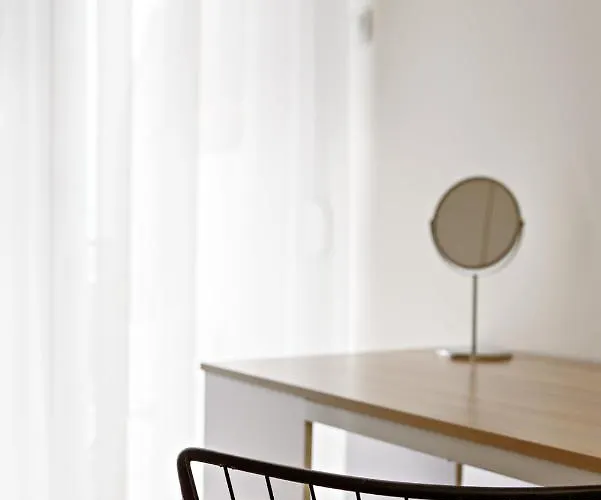 Blu & Marrone Suites-parking Included Apartment *