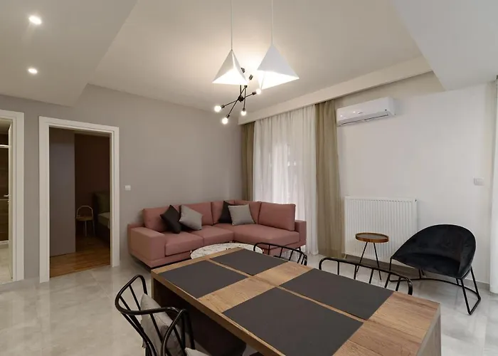 Blu & Marrone Suites-parking Included *