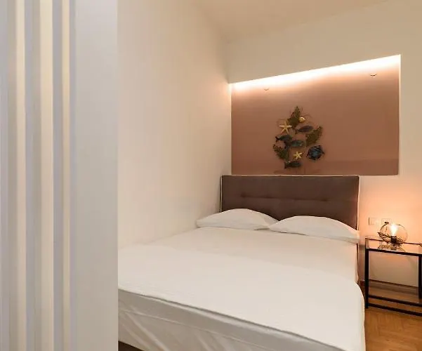 דירה Blu & Marrone Suites-parking Included *