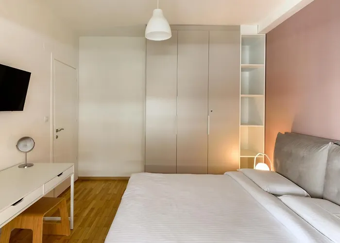 Blu & Marrone Suites-parking Included 公寓