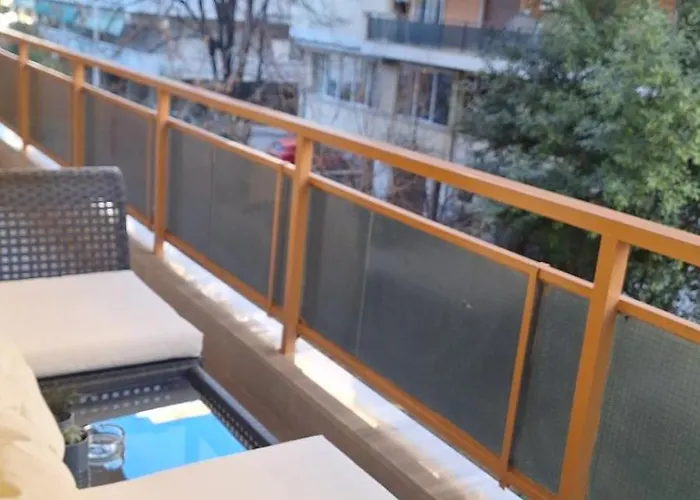 公寓 Blu & Marrone Suites-parking Included 塞萨洛尼基