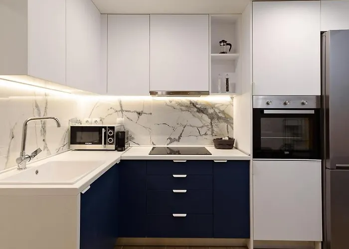 Blu & Marrone Suites-parking Included