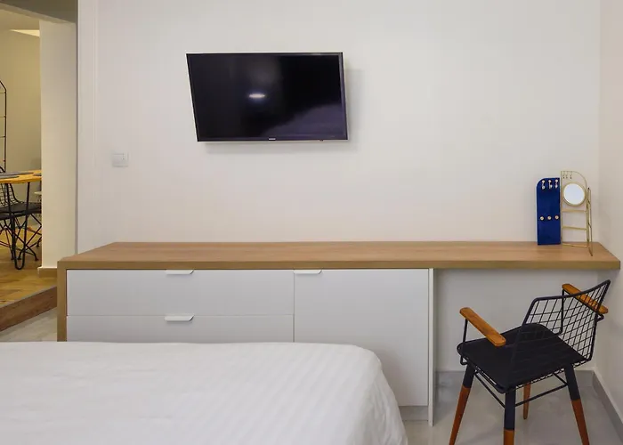 公寓 Blu & Marrone Suites-parking Included 塞萨洛尼基